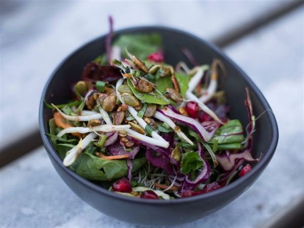 Gilaburulu Kış Salatası