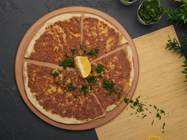 Lahmacun (Gaziantep Usulü)