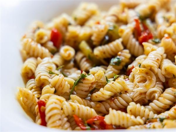 Makarna Salatası