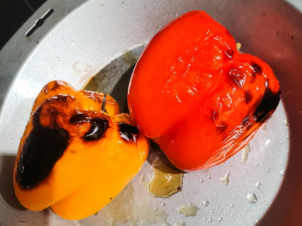 Közlenmiş Biber Salatası